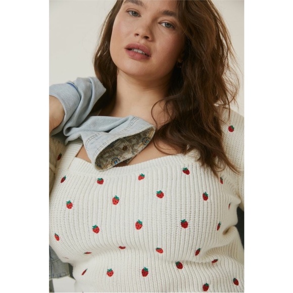 MAEVE by Anthropologie Strawberry Embroidered Sweater – Size Large - Picture 4 of 13